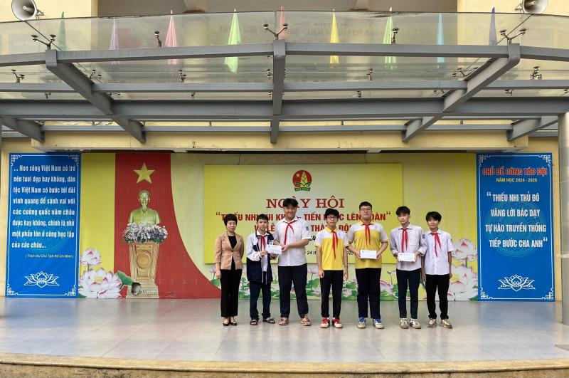 Trường THCS Hai Bà Trưng
