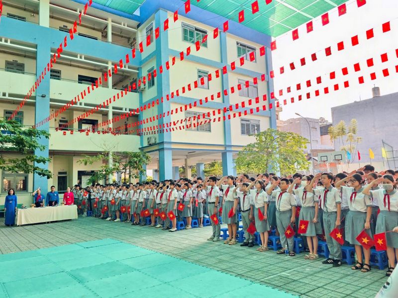 Trường THCS Hòa Hưng
