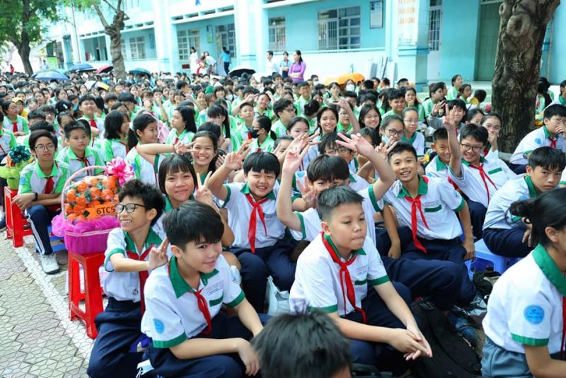 Trường THCS Hoàng Quốc Việt