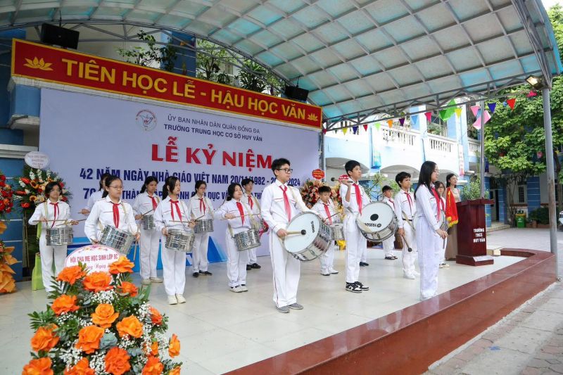 Trường THCS Huy Văn
