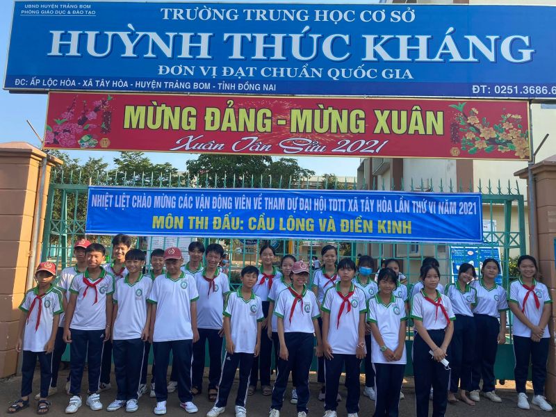 Trường THCS Huỳnh Thúc Kháng