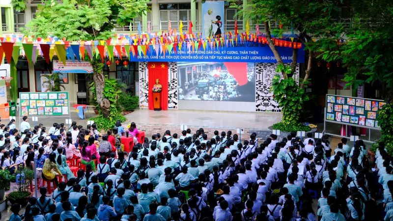 Trường THCS Kiến Thiết