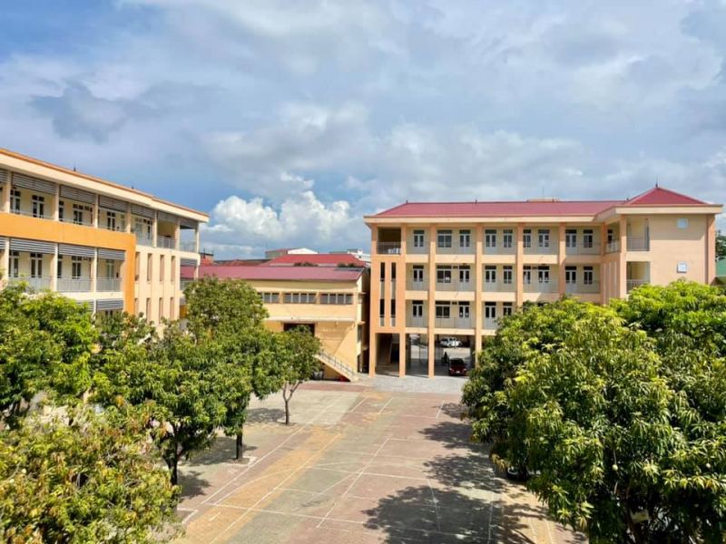 Trường THCS Lê Mao