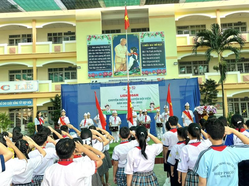 Trường THCS Lê Thành Công