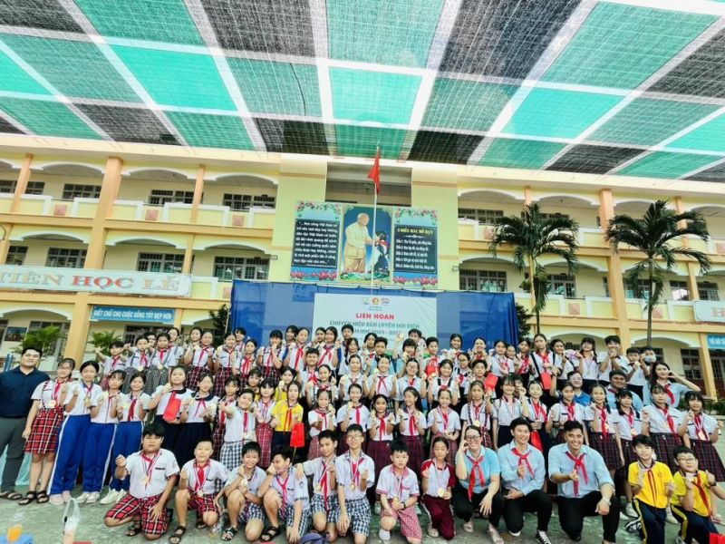 Trường THCS Lê Thành Công