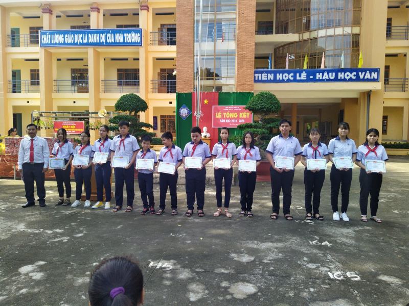 Trường THCS Lê Thánh Tông