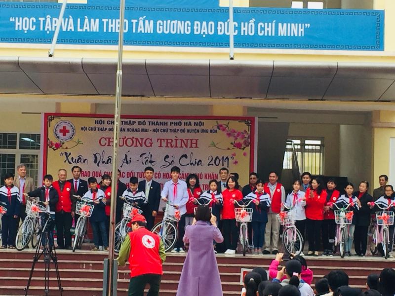 Trường THCS Liên Bạt