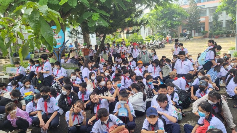 Trường THCS Long Tân