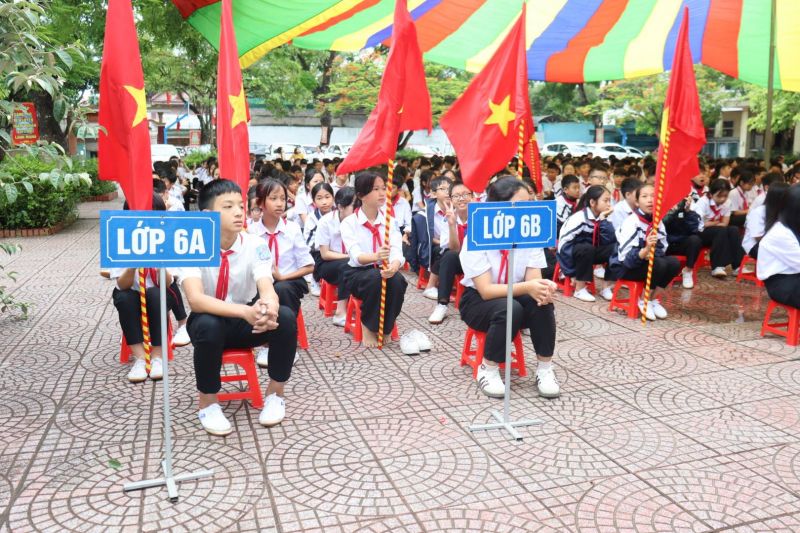 Trường THCS Lý Nhật Quang