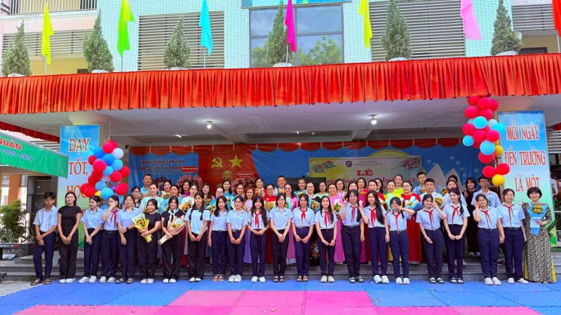Trường THCS Lý Tự Trọng