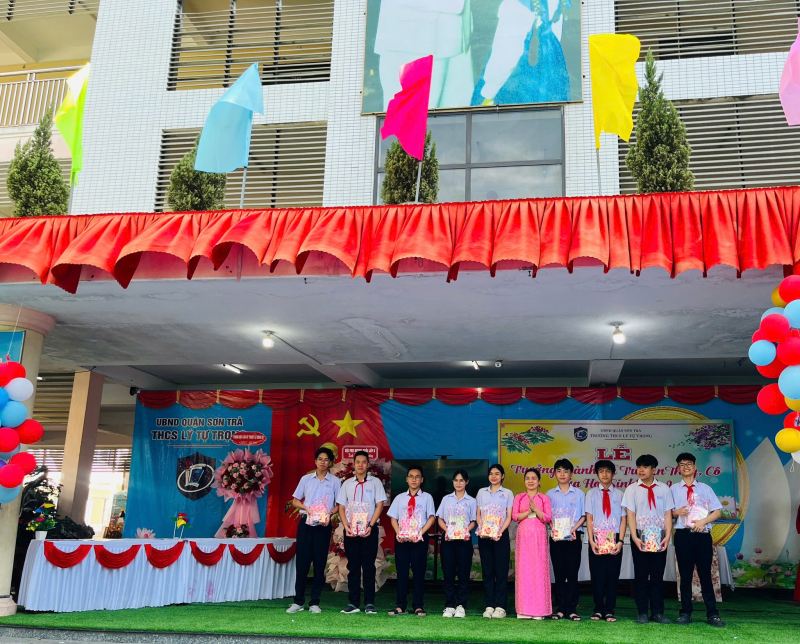Trường THCS Lý Tự Trọng