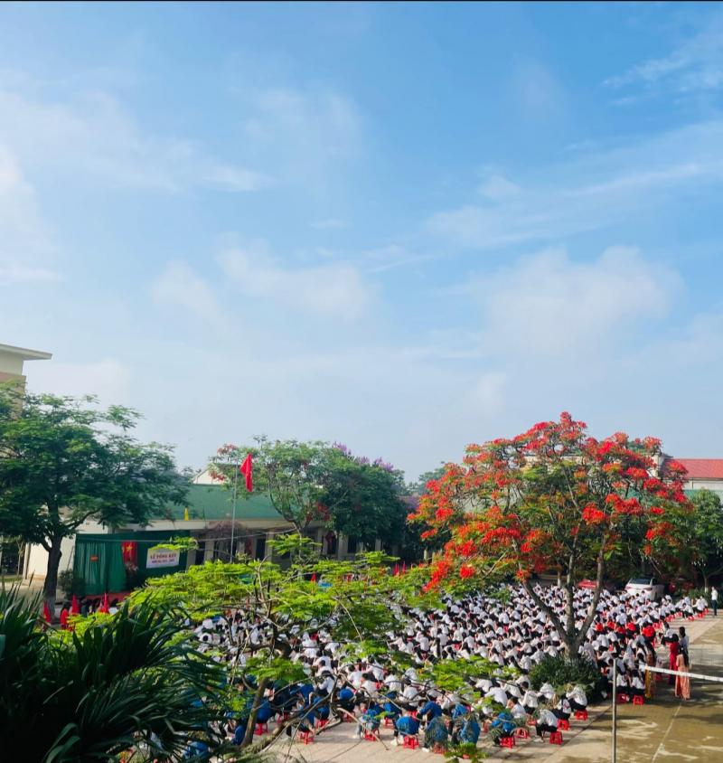 Trường THCS Lý Tự Trọng