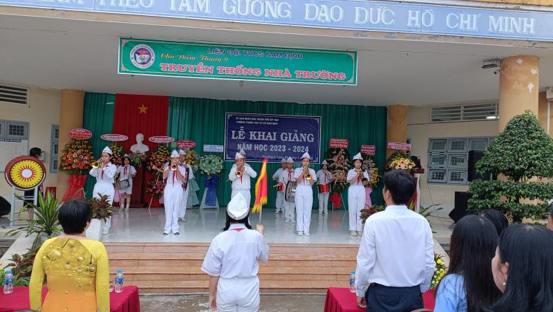 Trường THCS Nam Định