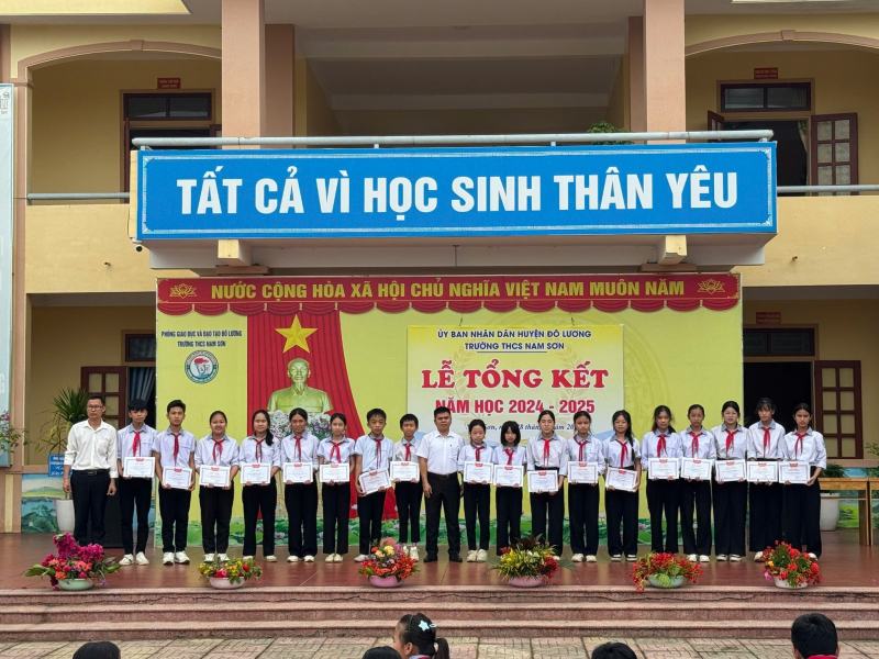 Trường THCS Nam Sơn