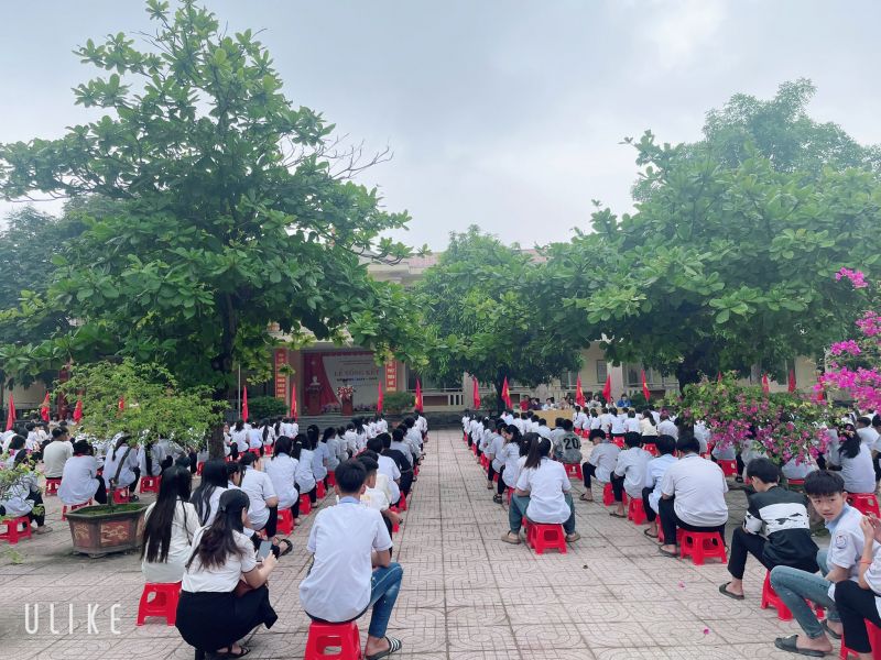 Trường THCS Nghi Quang