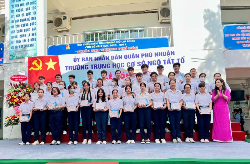 Trường THCS Ngô Tất Tố