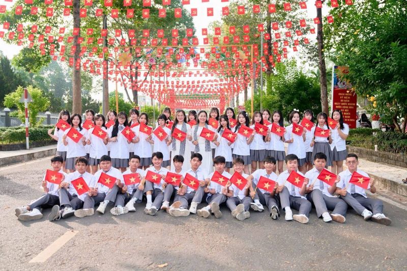 Trường THCS Ngô Thời Nhiệm