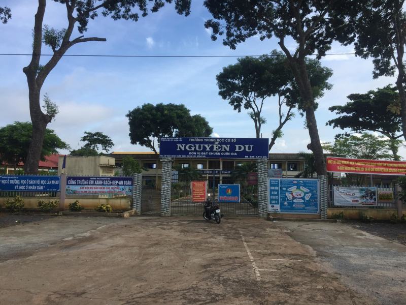 Trường THCS Nguyễn Du