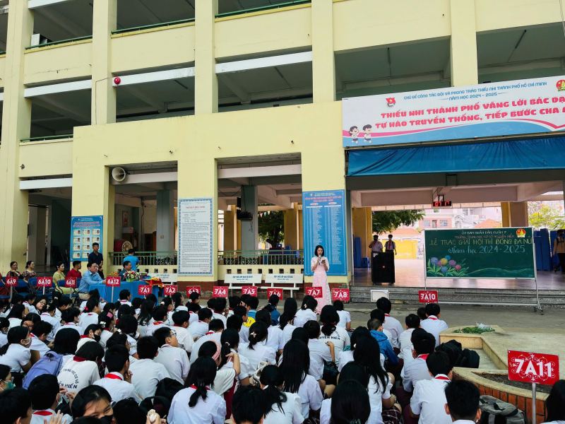 Trường THCS Nguyễn Hiền
