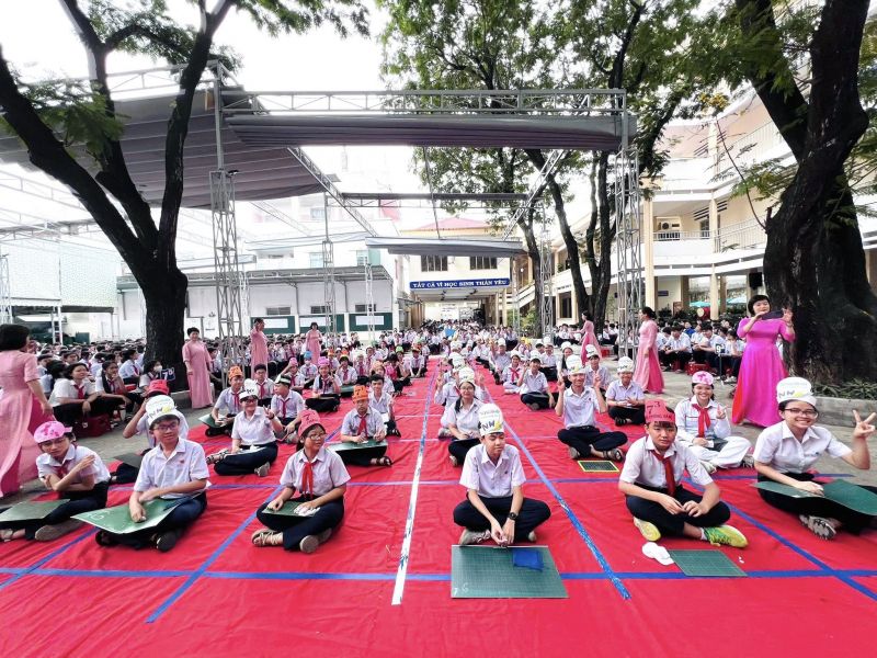 Trường THCS Nguyễn Hiền