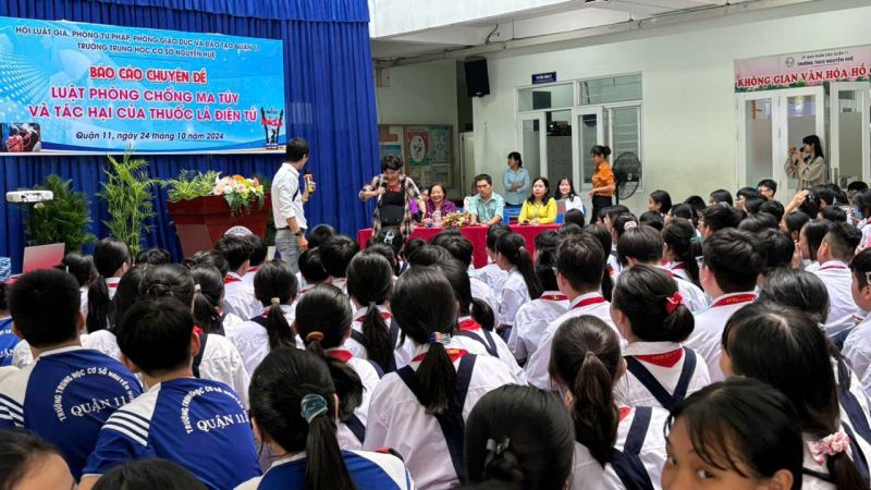 Trường THCS Nguyễn Huệ