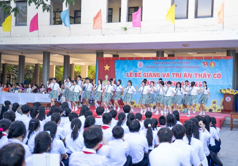 Trường THCS Nguyễn Khuyến
