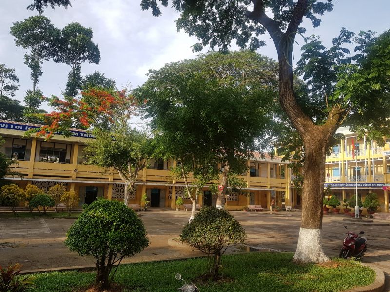 Trường THCS Nguyễn Thị Lựu