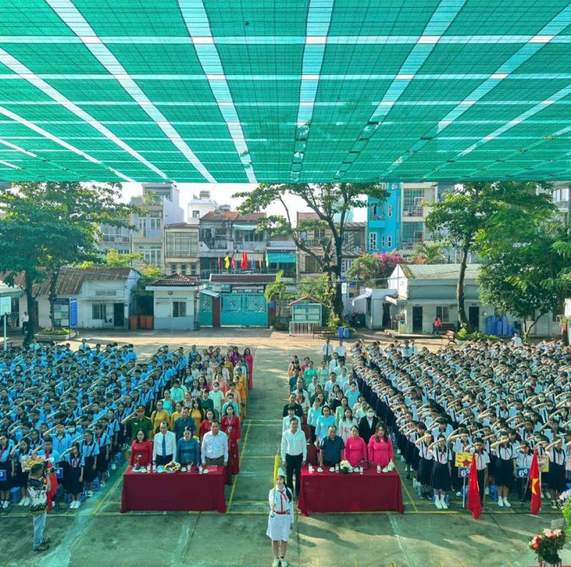 Trường THCS Nguyễn Văn Phú