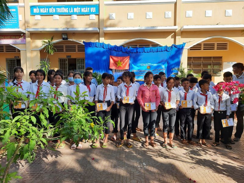 Trường THCS Nhị Trường