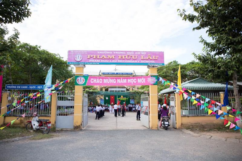 Trường THCS Phạm Hữu Lầu