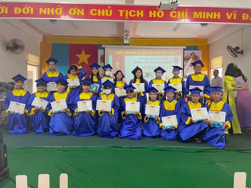 Trường THCS Phan Châu Trinh