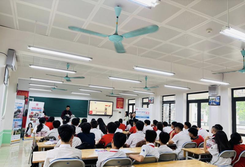 Trường THCS Phú Đô
