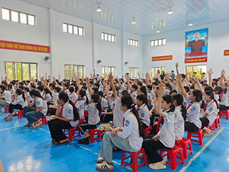 Trường THCS Phù Lưu