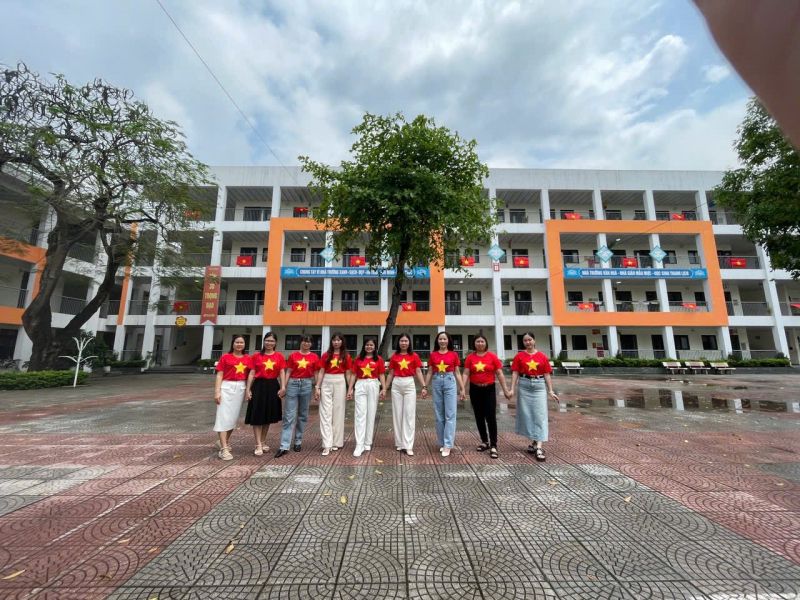 Trường THCS Phú Thị