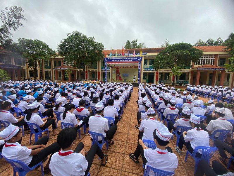 Trường THCS Phước Tín
