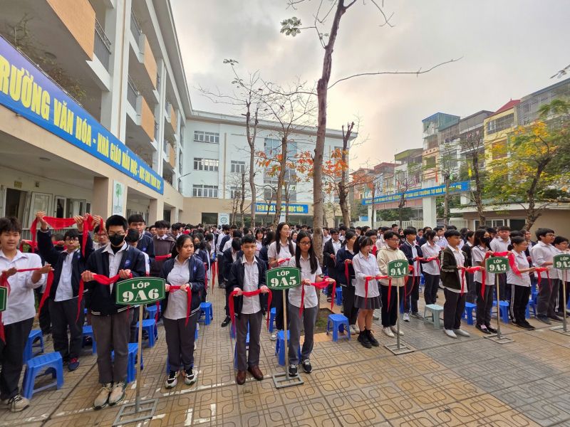 Trường THCS Phương Mai