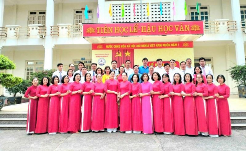 Trường THCS Quảng Cư