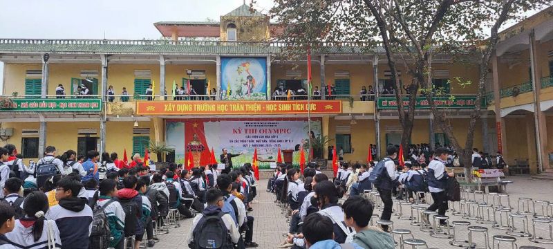 Trường THCS Quảng Phú Cầu
