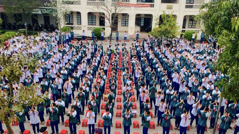 Trường THCS Quỳnh Giang
