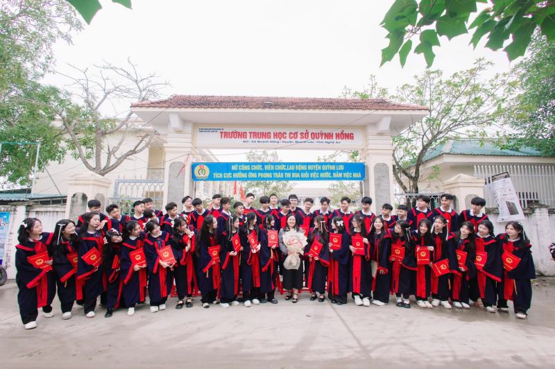 Trường THCS Quỳnh Hồng