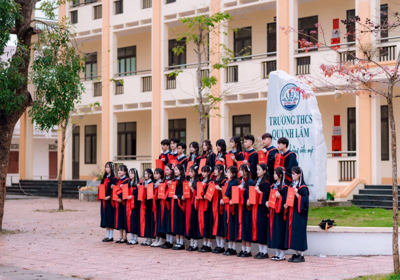 Trường THCS Quỳnh Lâm
