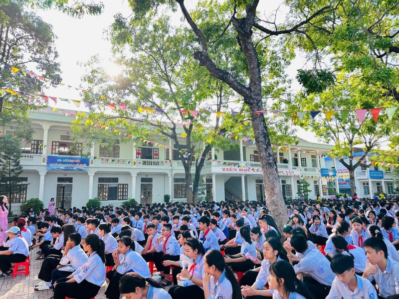 Trường THCS Quỳnh Thiện