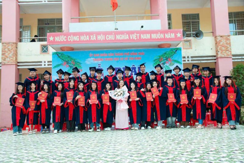 Trường THCS Tân Bình