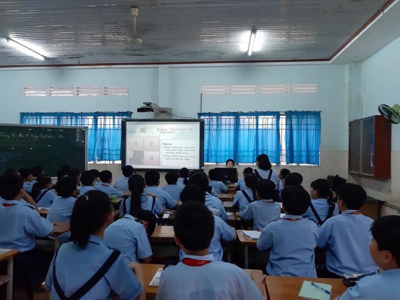 Trường THCS Thị Trấn 2