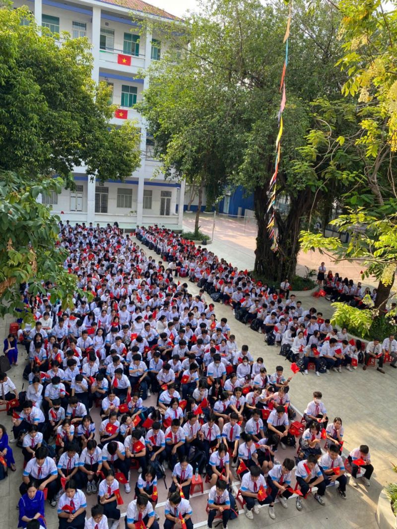 Trường THCS, THPT Phan Châu Trinh