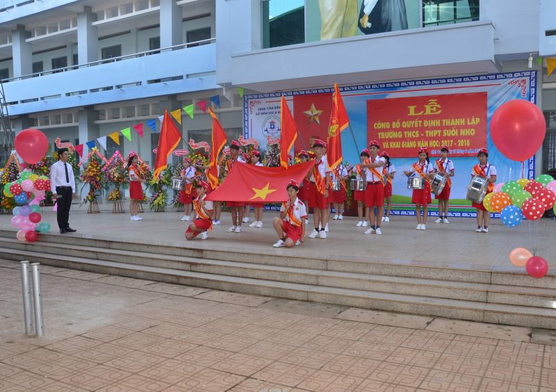 Trường THCS - THPT Suối Nho