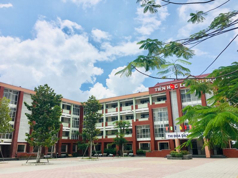 Trường THCS Thuận Giao
