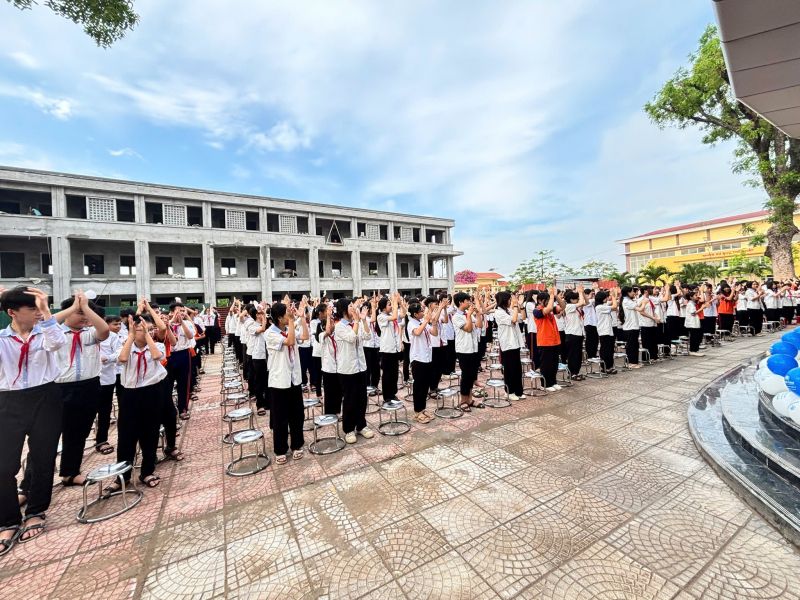 Trường THCS Tô Hiến Thành