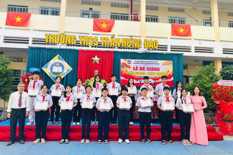 Trường THCS Trần Hưng Đạo