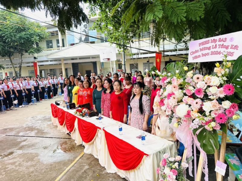 Trường THCS Trần Ngọc Quế